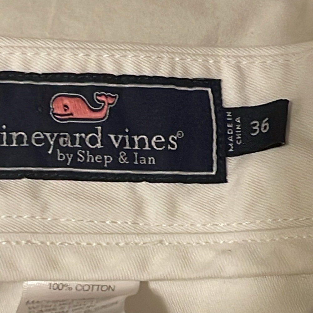 VINEYARD VINES Shorts. Size 36 - Picture 7 of 7